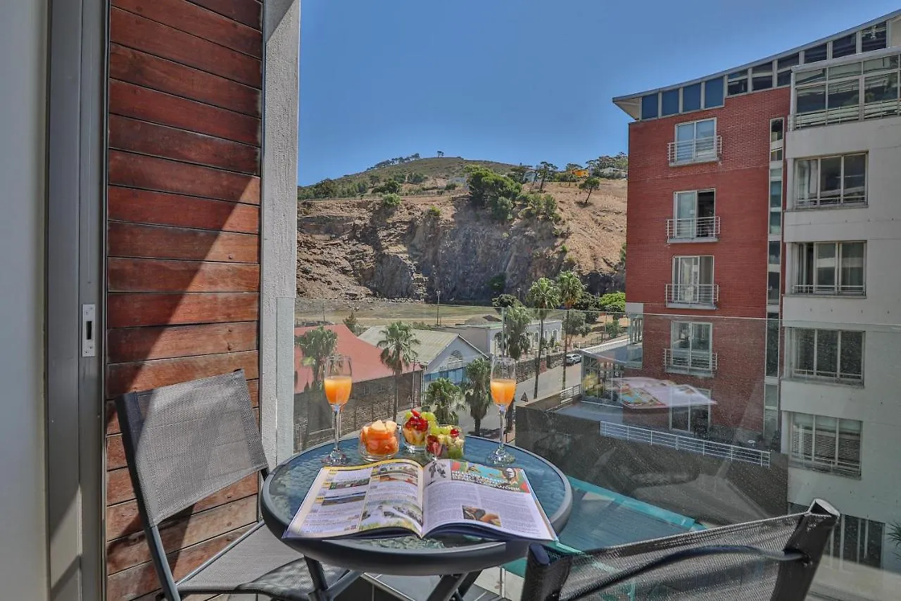 The Capital Mirage 704 By Ctha Apartment Cape Town